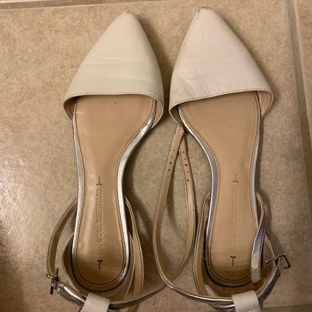 Banana Republic pointed flats